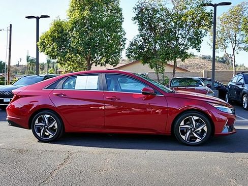 Certified 2023 Hyundai Elantra Limited FWD image 7