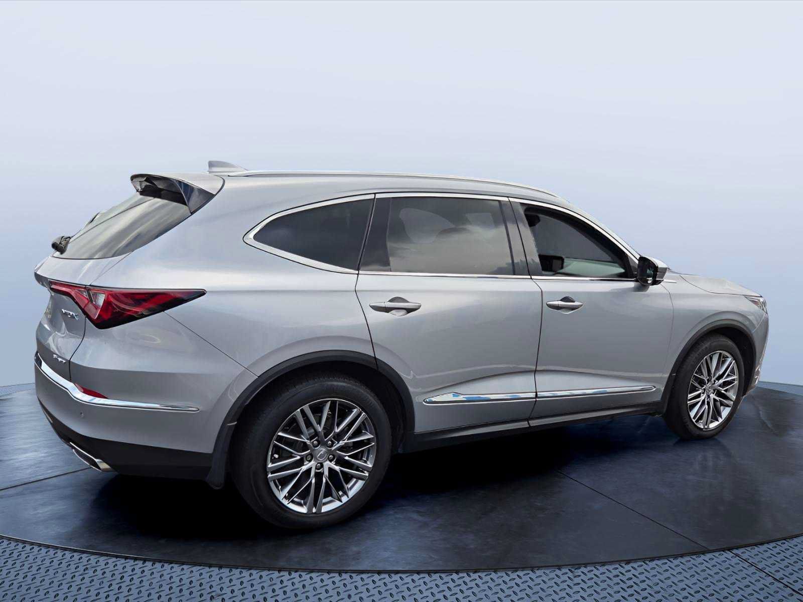 Used 2024 Acura MDX w/ Advance Package AWD/4WD image 3