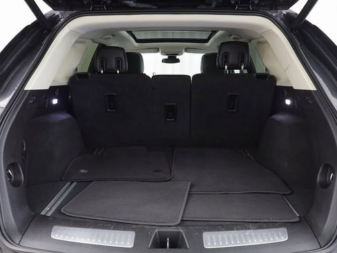 Used 2017 Cadillac XT5 Luxury w/ Driver Awareness Package image 19