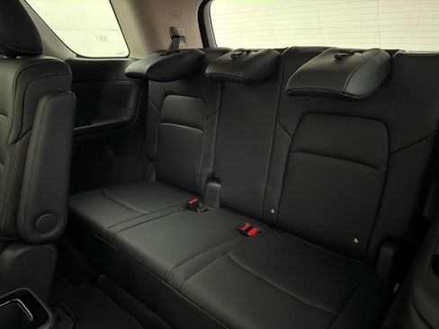 New 2026 Nissan Pathfinder SL w/ SL Premium Package FWD image 17