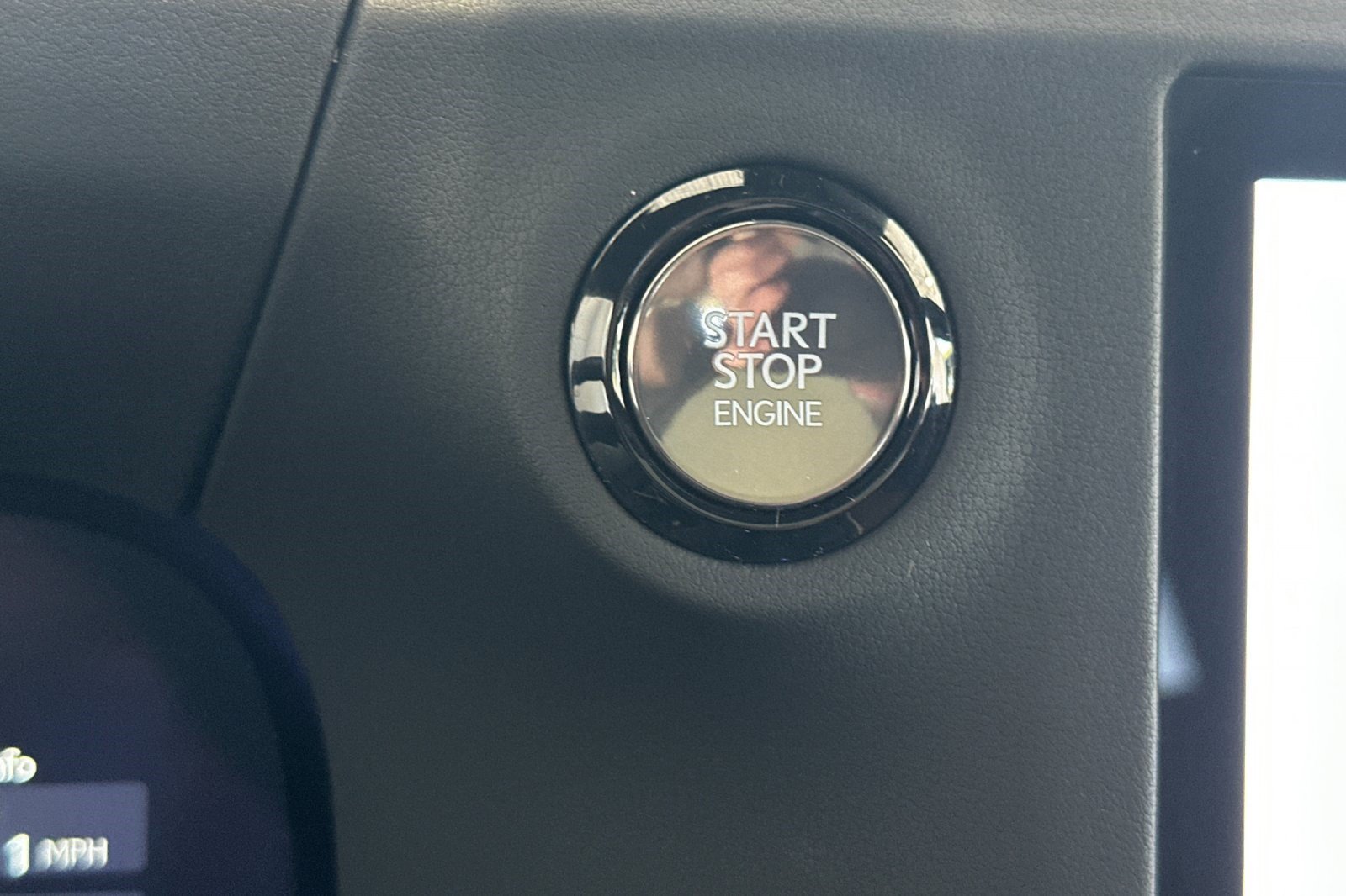 Certified 2024 Lexus GX 550 w/ Cold Area Package AWD/4WD image 28