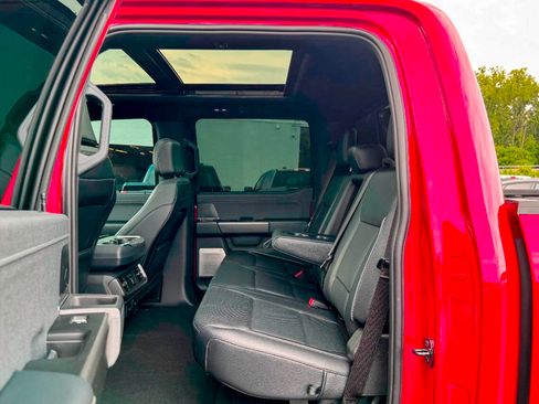 Used 2024 Ford F150 Lariat w/ Equipment Group 502A High image 15