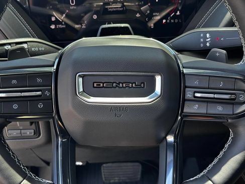 New 2026 GMC Yukon Denali Ultimate w/ LPO, Floor Liner Package AWD/4WD image 11