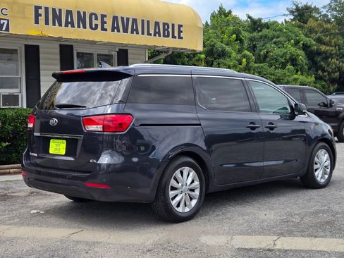Used 2015 Kia Sedona EX w/ EX Premium Plus Package FWD image 3