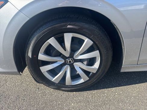 Used 2023 Honda Civic LX image 11