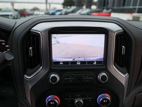 Used 2021 GMC Sierra 1500 SLT image 26