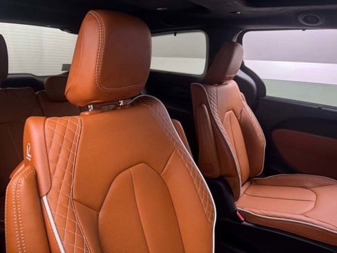 New 2026 Chrysler Pacifica Pinnacle image 20