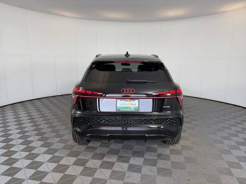 Used 2026 Audi Q3 quattro 2.0T AWD/4WD image 9