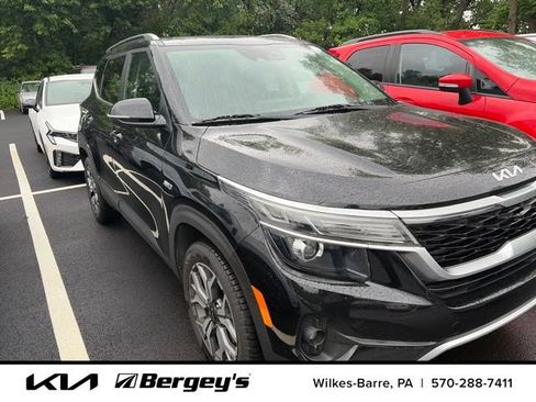 Certified 2022 Kia Seltos EX AWD/4WD image 16