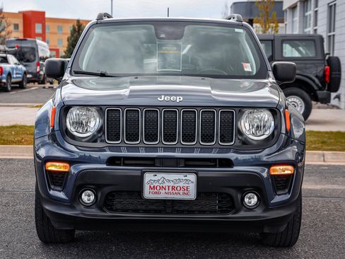 Used 2022 Jeep Renegade Latitude w/ Convenience Group AWD/4WD image 2