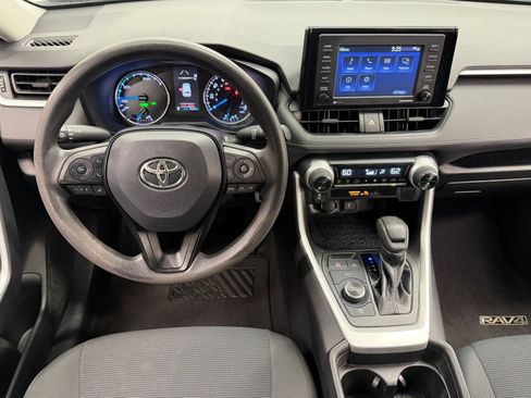 Used 2021 Toyota RAV4 LE AWD/4WD image 26