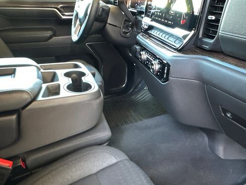 Used 2023 GMC Sierra 1500 Elevation image 16