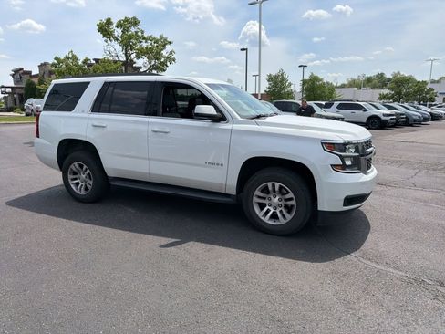 Used 2019 Chevrolet Tahoe LT AWD/4WD image 14