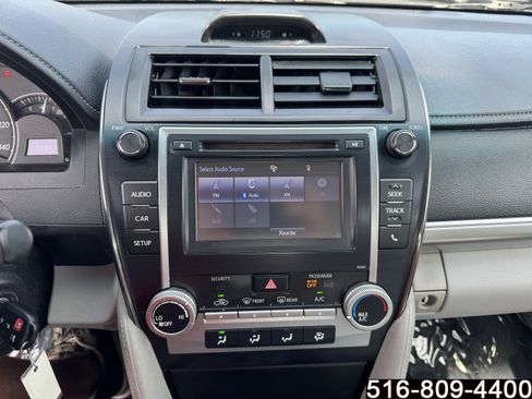 Used 2014 Toyota Camry LE FWD image 17