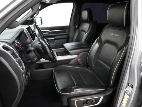 Used 2021 RAM 1500 Laramie w/ Sport Appearance Package image 4