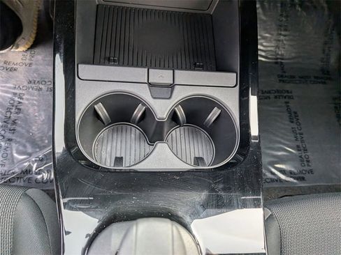 Used 2025 Toyota Prius LE image 20