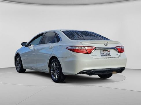 Used 2016 Toyota Camry SE FWD image 16