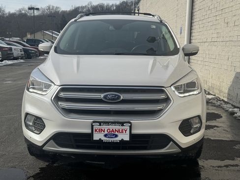 Certified 2019 Ford Escape Titanium image 3