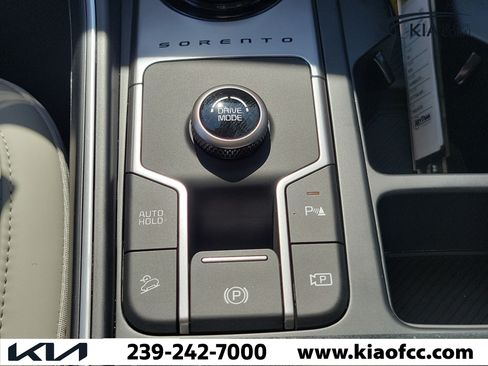 Certified 2026 Kia Sorento EX FWD image 29