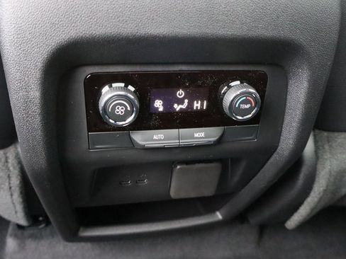 New 2026 Chevrolet Traverse Z71 image 24