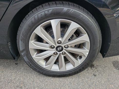 Used 2017 Hyundai Sonata Sport w/ Value Edition Package 02 image 26