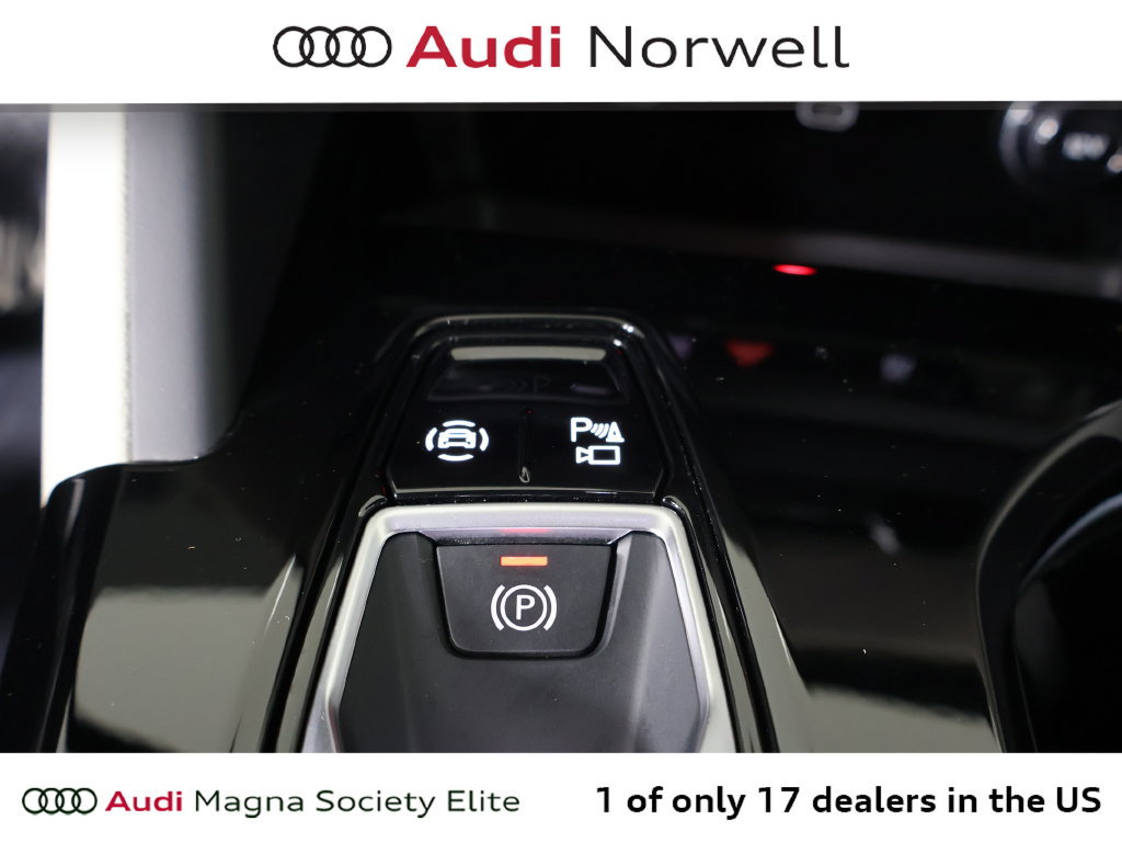 Used 2025 Audi Q5 Premium Plus w/ Premium Plus AWD/4WD image 5
