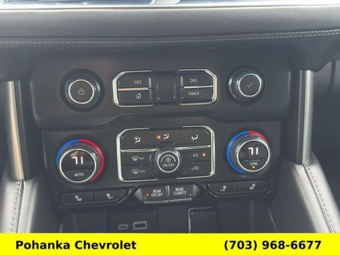 Used 2023 Chevrolet Suburban Z71 w/ Luxury Package AWD/4WD image 14