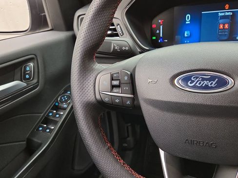 Used 2024 Ford Escape ST-Line w/ Tech Pack #1 FWD image 18