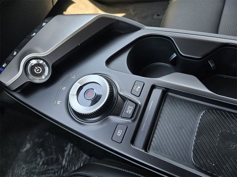 New 2025 Kia EV6 Wind image 15