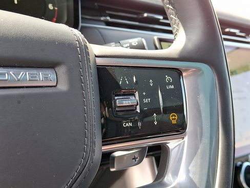 Certified 2023 Land Rover Range Rover SE image 21