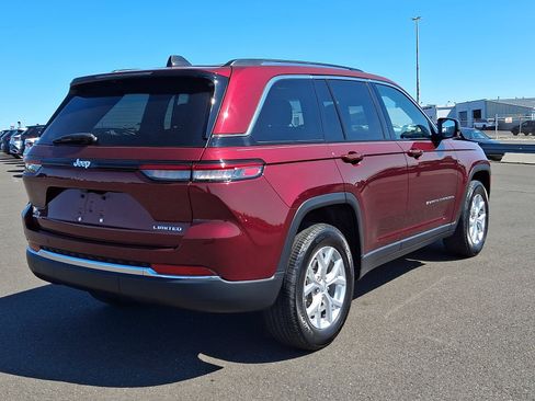 Certified 2024 Jeep Grand Cherokee Limited AWD/4WD image 6