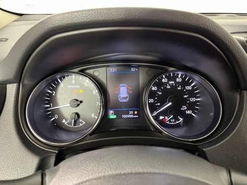 Used 2020 Nissan Rogue S FWD image 23