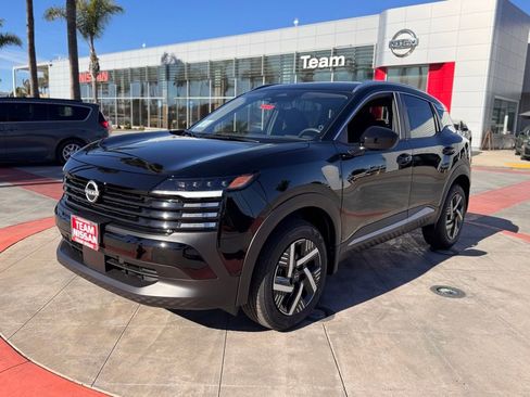 New 2026 Nissan Kicks SV image 4