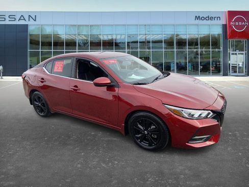 Certified 2022 Nissan Sentra SV w/ Trunk Package image 3