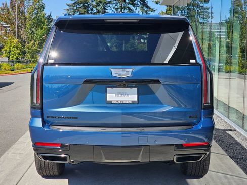 New 2026 Cadillac Escalade Sport w/ LPO, ONYX Package AWD/4WD image 4
