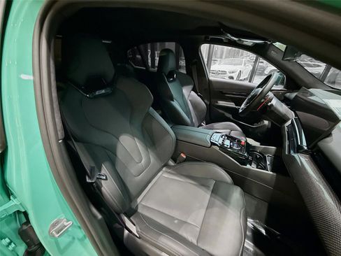 Used 2025 BMW M5 w/ Carbon Package image 28