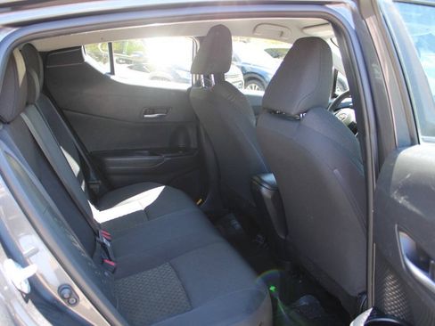 Used 2021 Toyota C-HR LE FWD image 27
