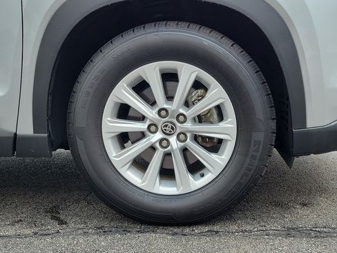 Used 2025 Toyota Grand Highlander FWD image 5