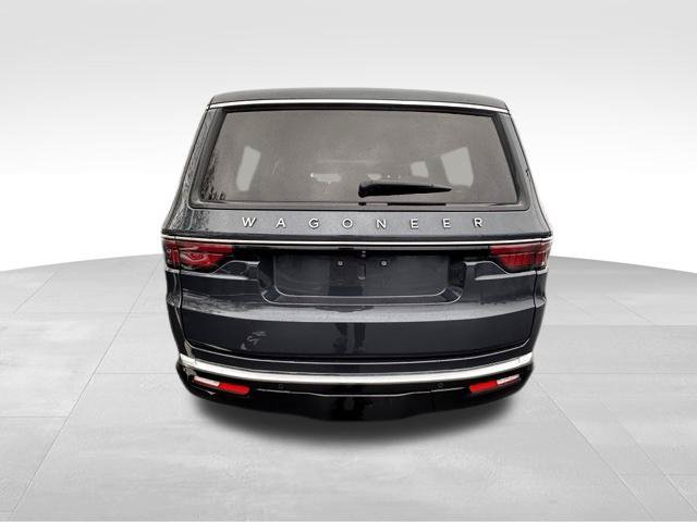 Used 2025 Jeep Wagoneer Series III w/ Premium Group I AWD/4WD image 6