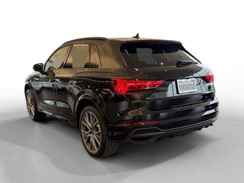 Certified 2025 Audi Q3 2.0T Premium Plus w/ Premium Plus Package image 3