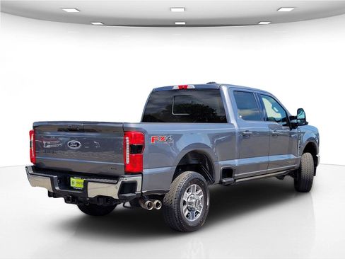 Used 2024 Ford F250 Lariat AWD/4WD image 7