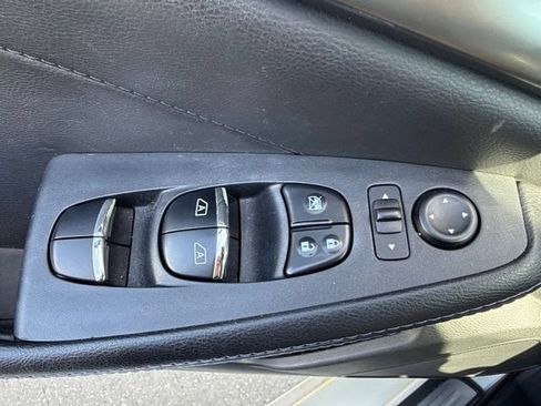 Used 2017 Nissan Maxima SR w/ Midnight Edition FWD image 14