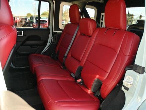 Used 2024 Jeep Wrangler Unlimited Rubicon 392 image 10