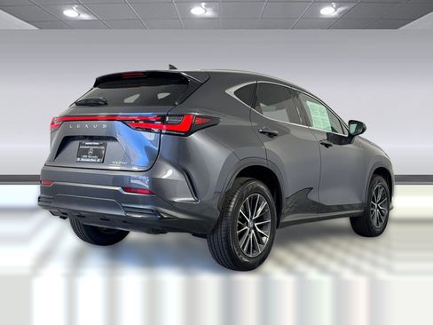 Used 2024 Lexus NX 250 FWD image 9