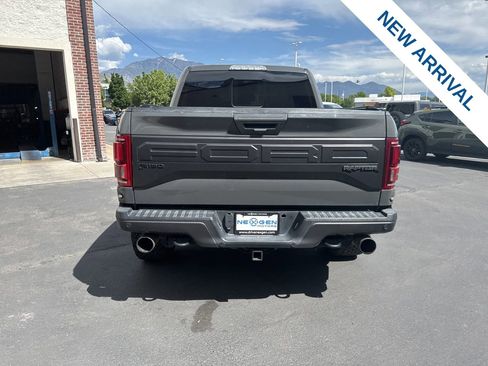 Used 2018 Ford F150 Raptor w/ Equipment Group 802A Luxury AWD/4WD image 6