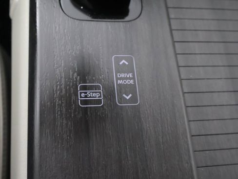 Used 2023 Nissan Ariya ENGAGE image 50