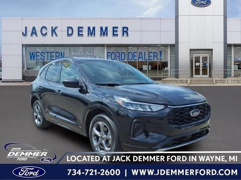 Certified 2024 Ford Escape ST-Line w/ Tech Pack #1 AWD/4WD image 1