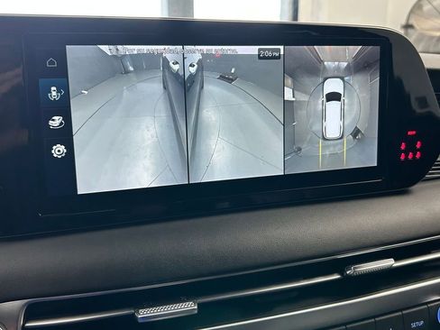 Used 2024 Hyundai Palisade Calligraphy image 18