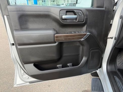 Used 2021 Chevrolet Silverado 1500 LT AWD/4WD image 25