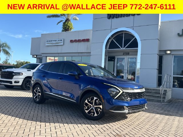 Used 2023 Kia Sportage EX FWD image 1